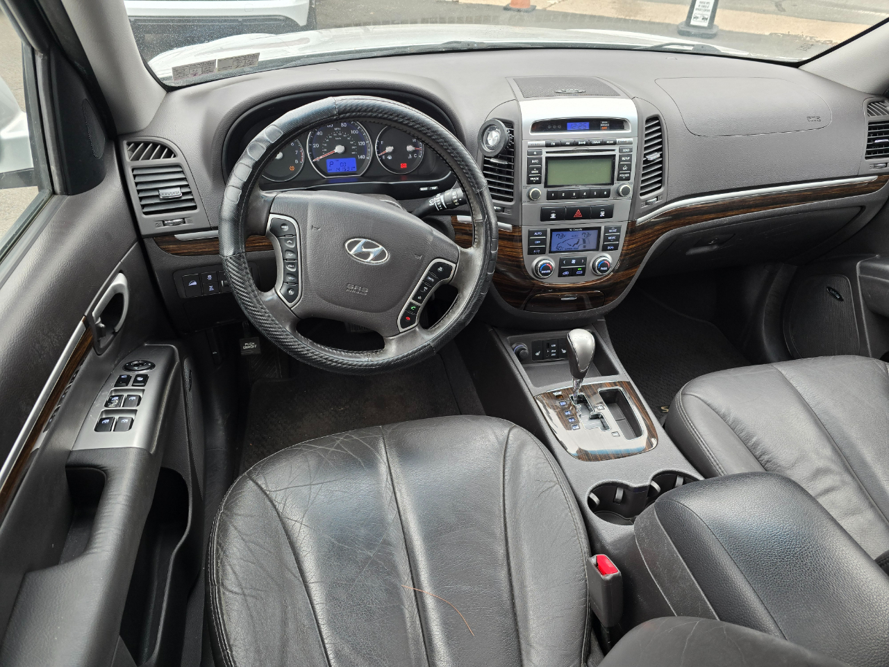 Hyundai Santa Fe  2012
