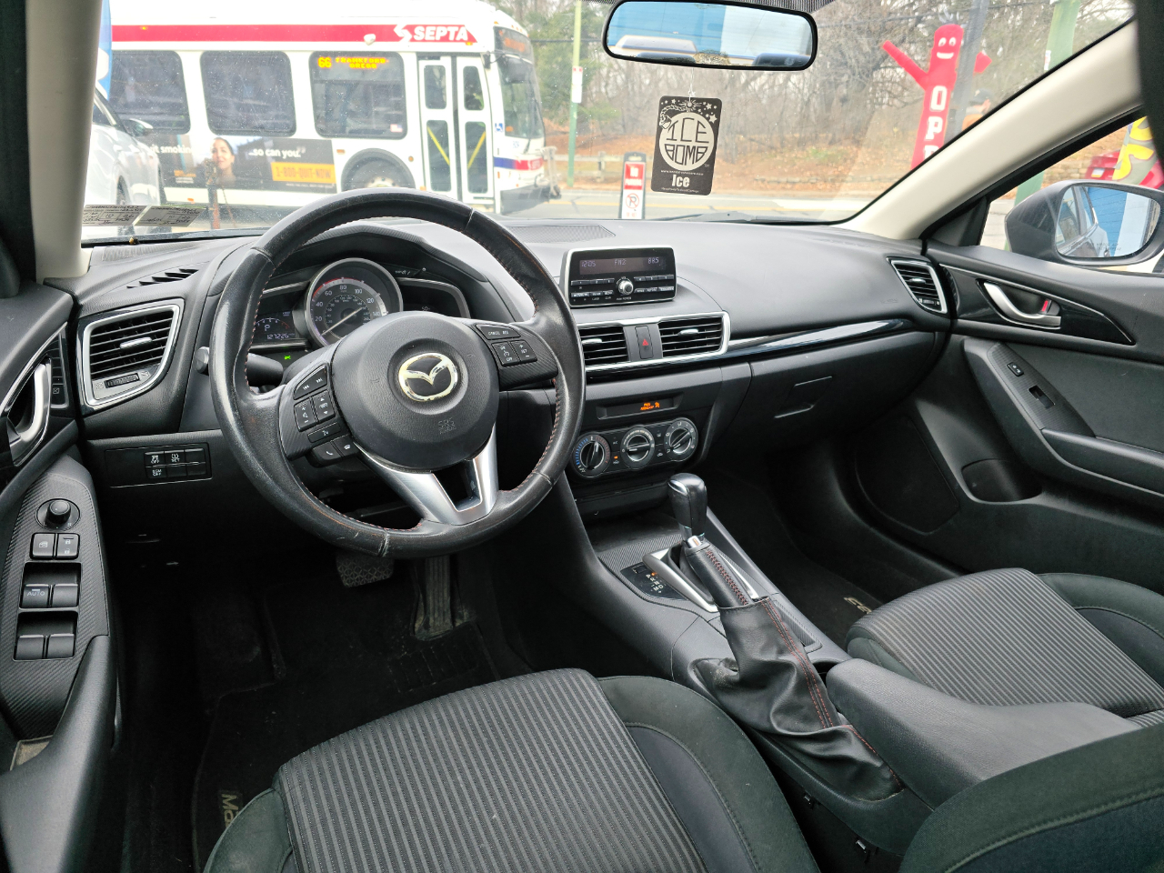 Mazda MAZDA3  2014