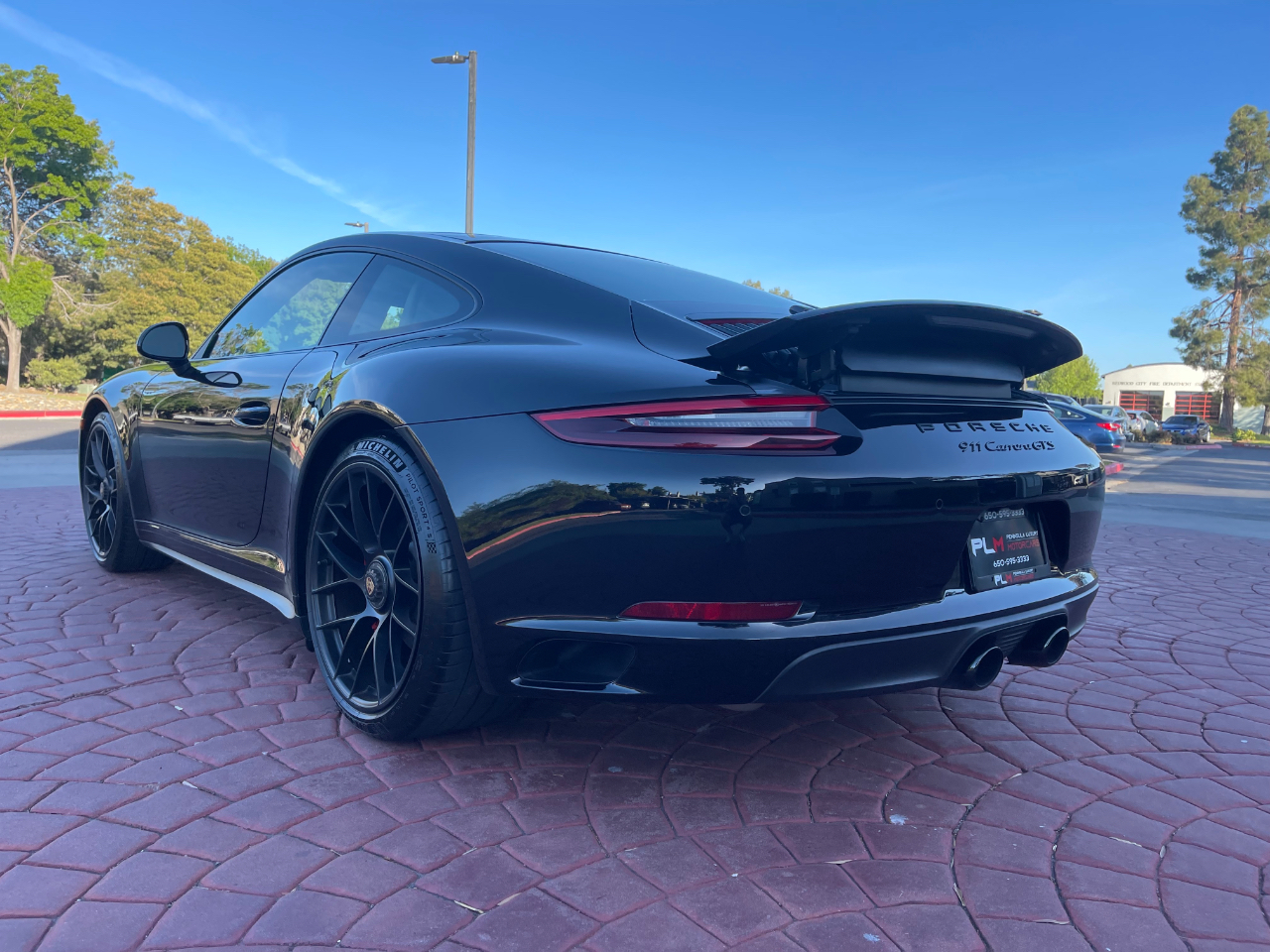 Porsche 911 Carrera GTS Coupe 2019