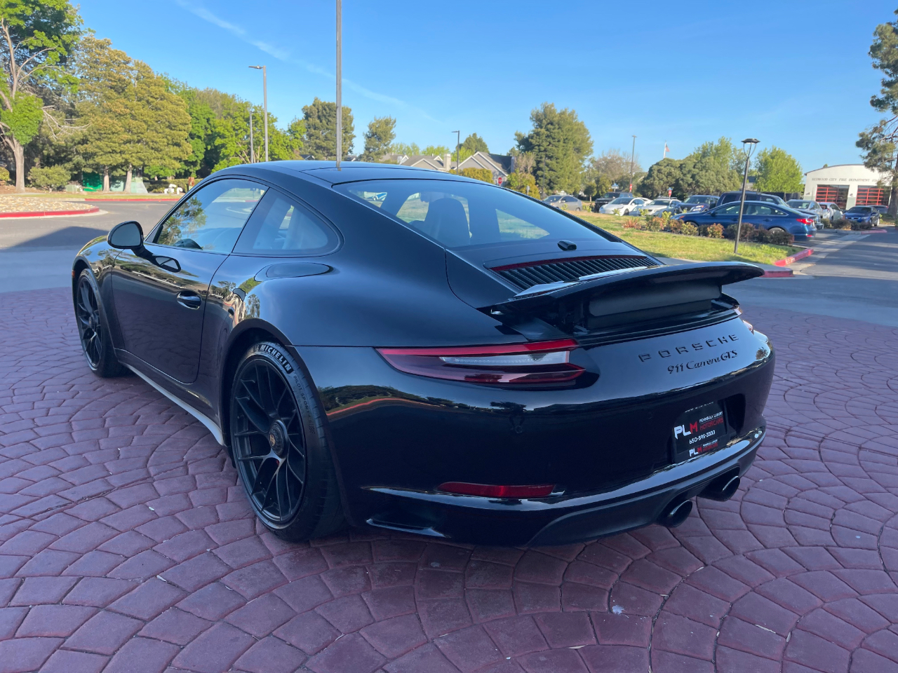 Porsche 911 Carrera GTS Coupe 2019