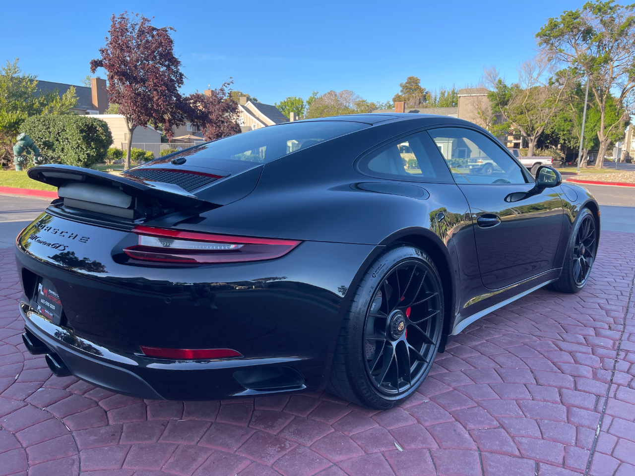 Porsche 911 Carrera GTS Coupe 2019