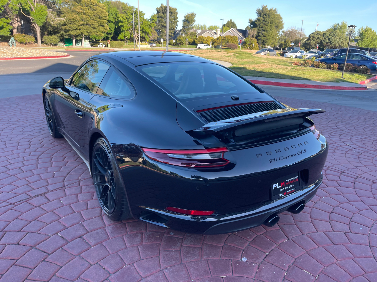 Porsche 911 Carrera GTS Coupe 2019