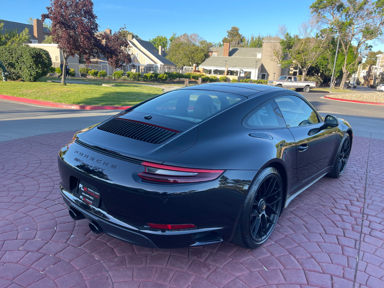 Porsche 911 Carrera GTS Coupe 2019