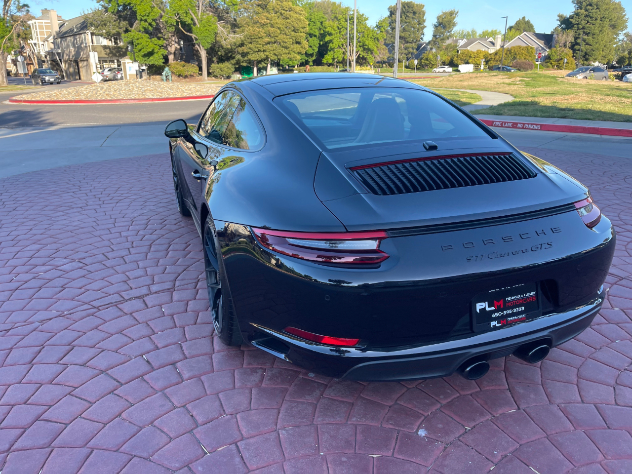 Porsche 911 Carrera GTS Coupe 2019