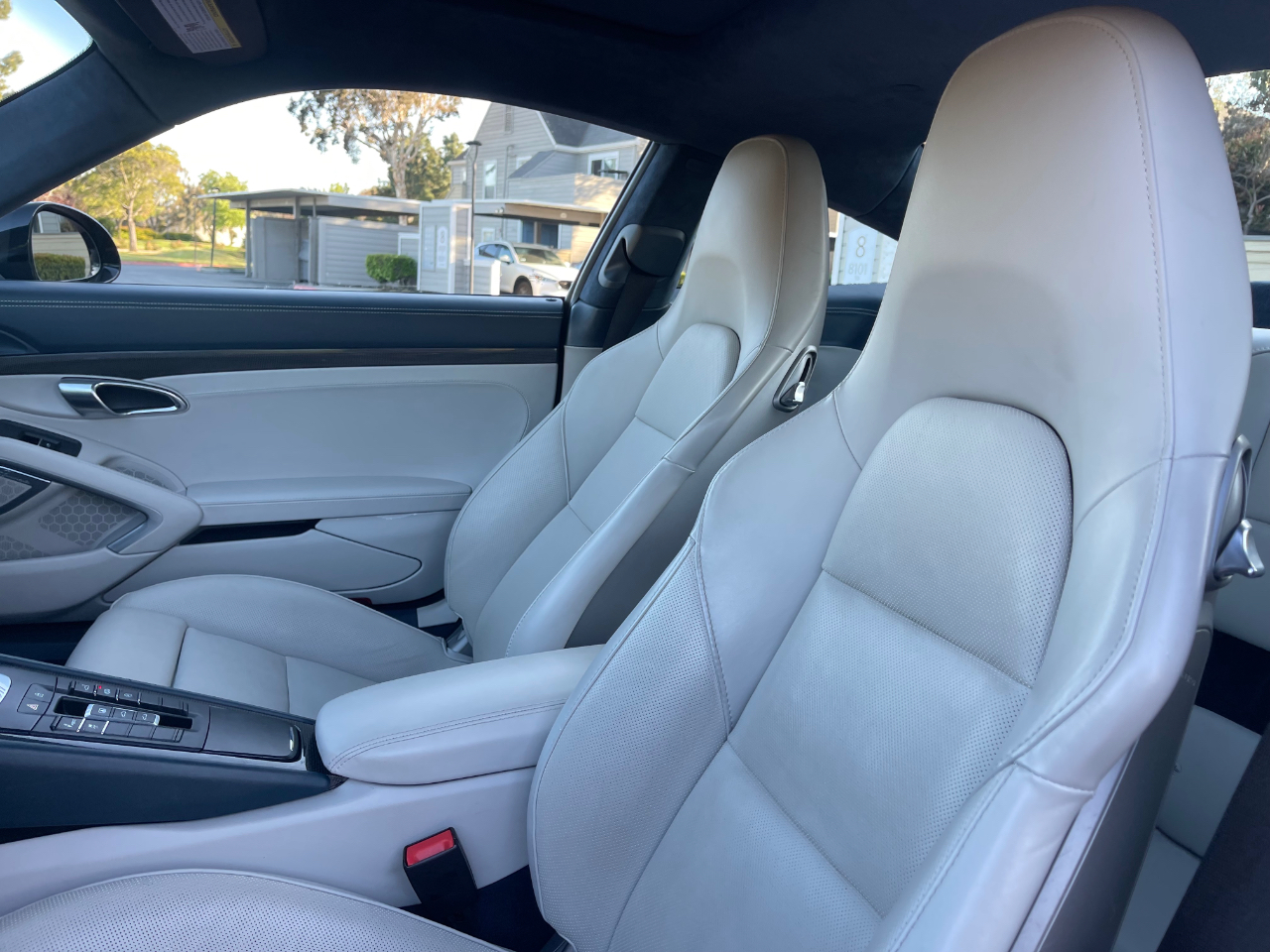 Porsche 911 Carrera GTS Coupe 2019