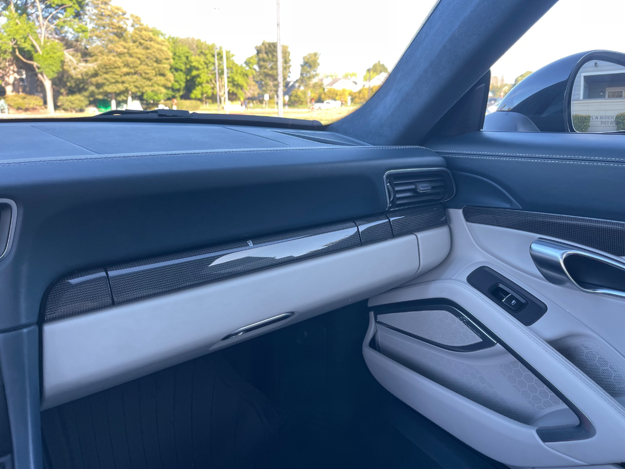 Porsche 911 Carrera GTS Coupe 2019