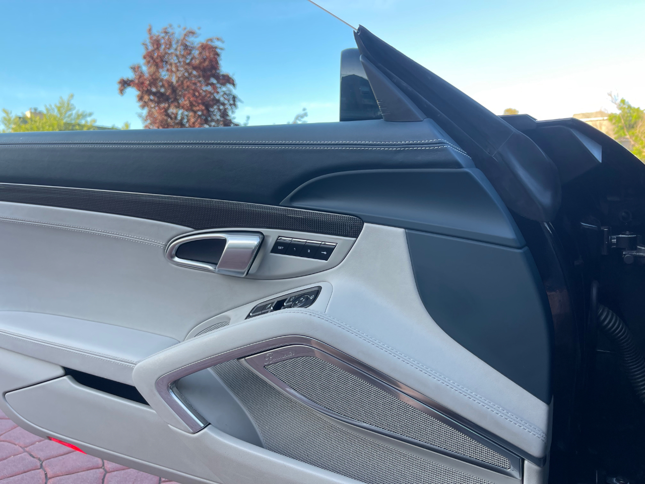 Porsche 911 Carrera GTS Coupe 2019