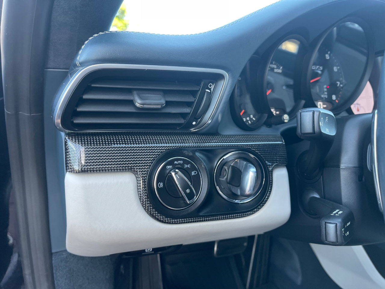 Porsche 911 Carrera GTS Coupe 2019