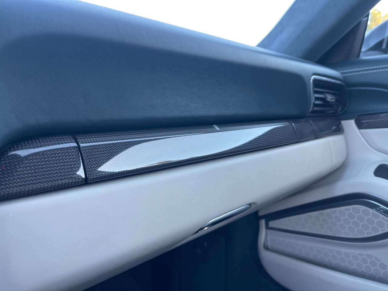 Porsche 911 Carrera GTS Coupe 2019