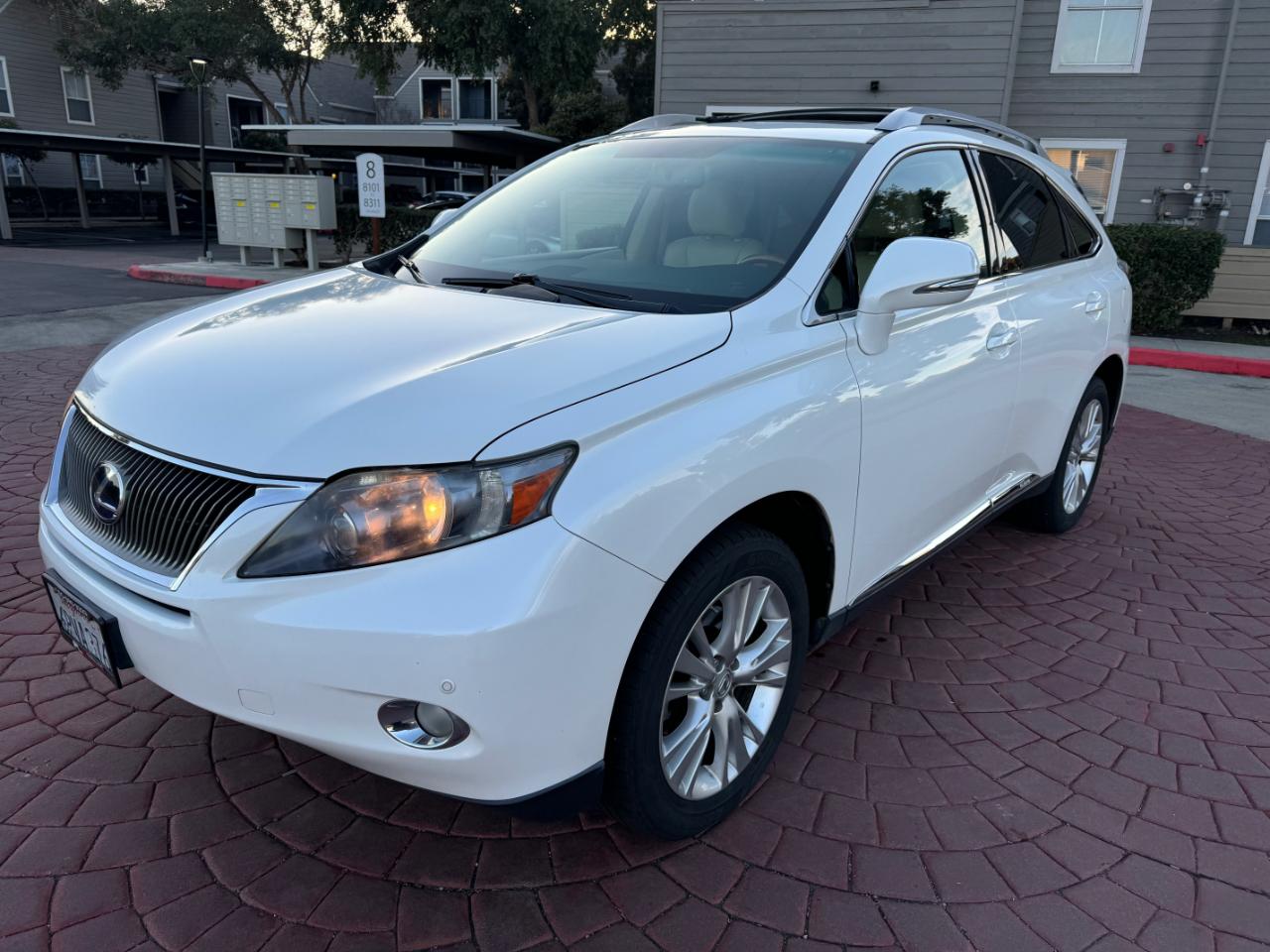 Lexus RX 450h AWD 2011