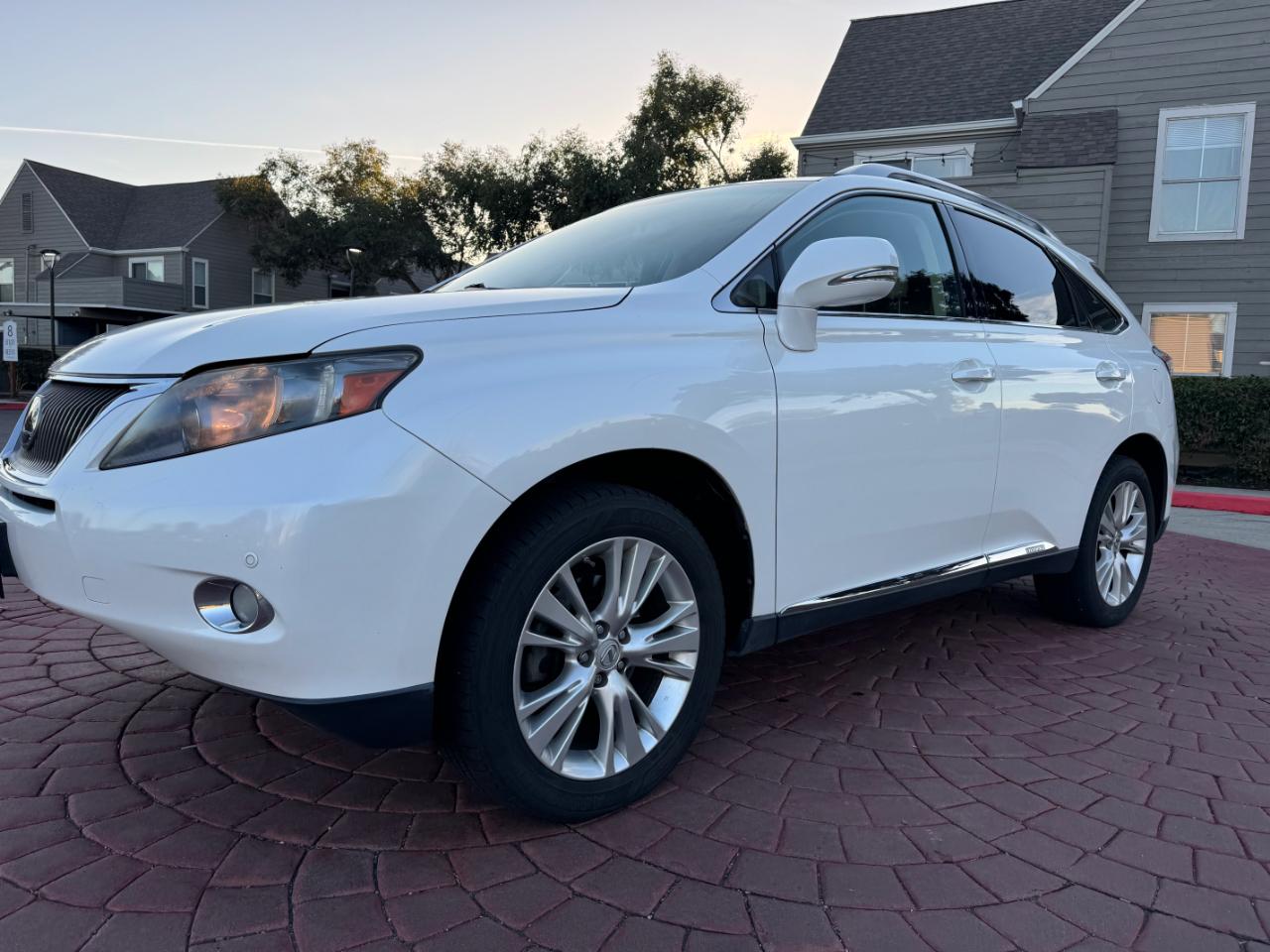 Lexus RX 450h AWD 2011