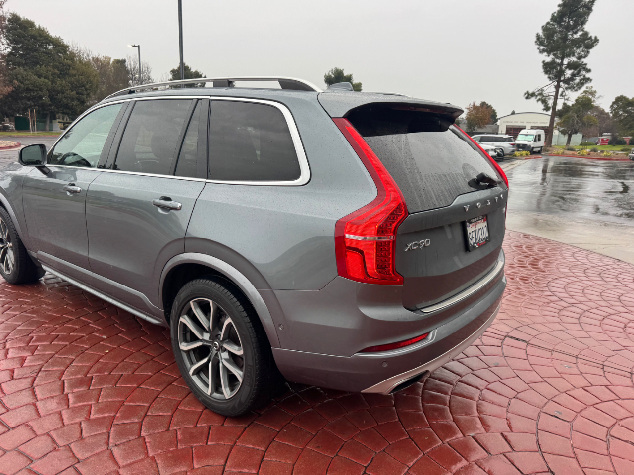 Volvo XC90 T6 Momentum AWD 2018