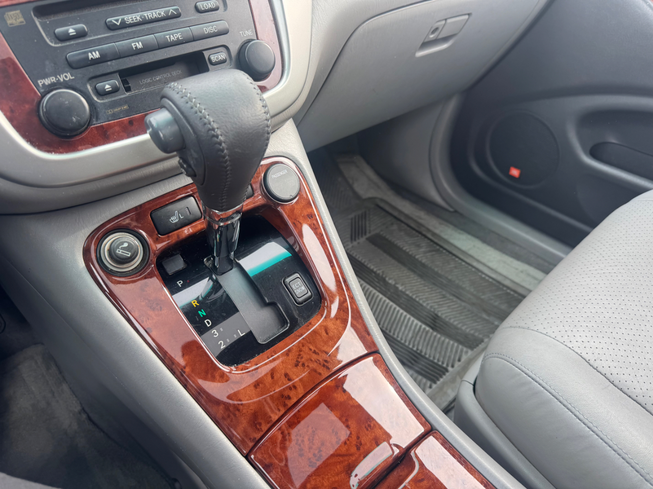 Toyota Highlander V6 4WD 2004