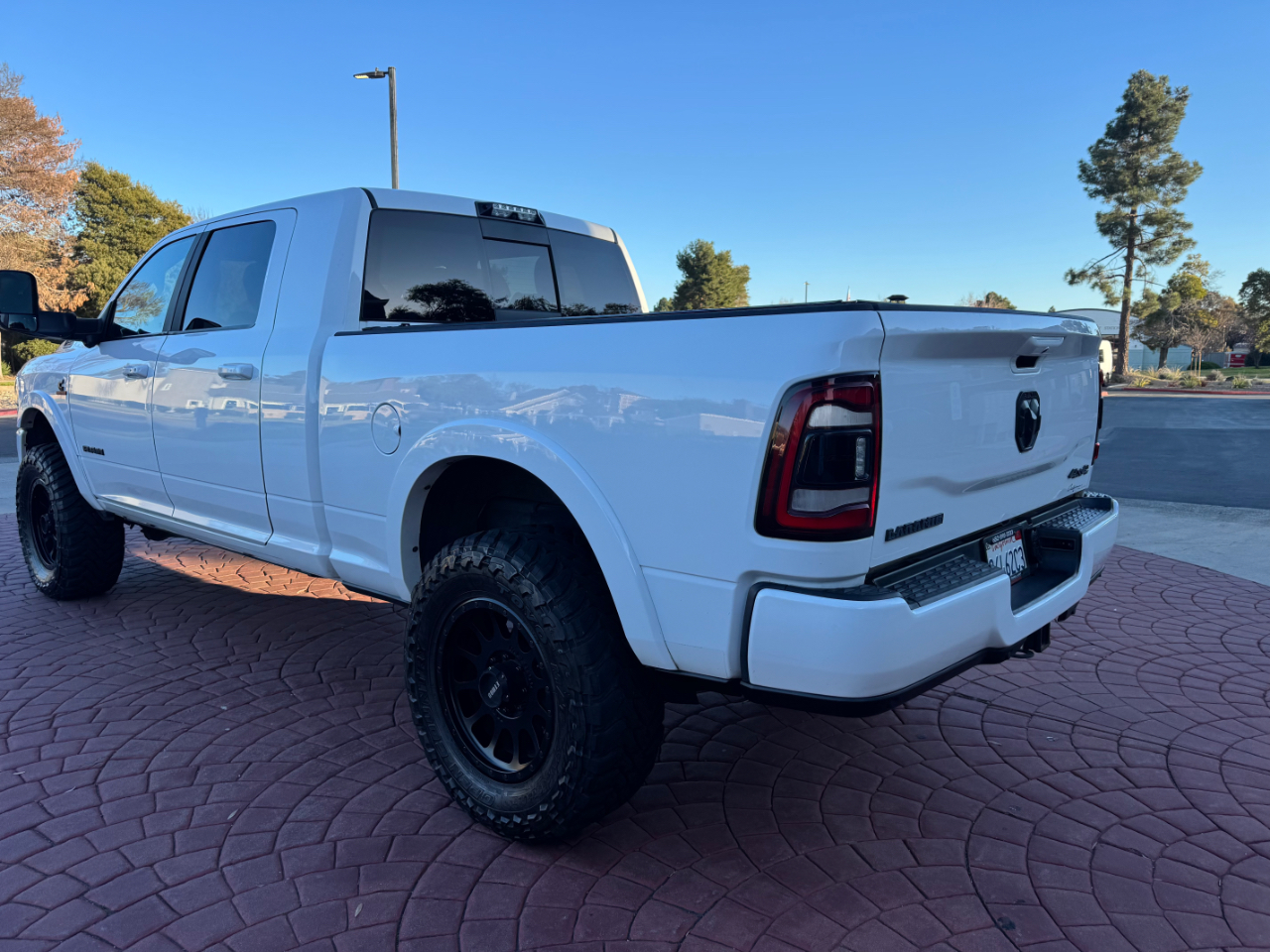 RAM 2500 Laramie Mega Cab 4WD 2020