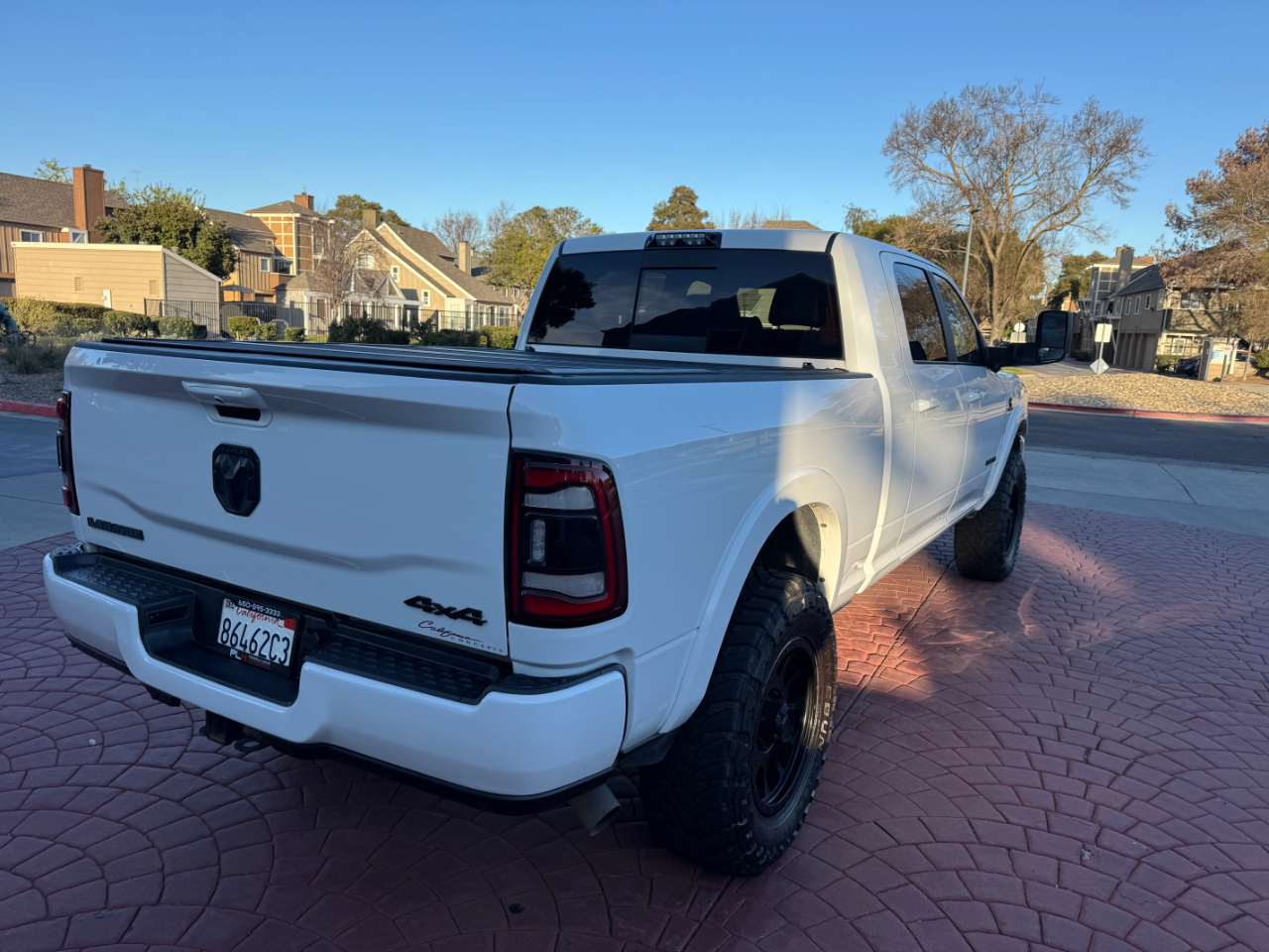 RAM 2500 Laramie Mega Cab 4WD 2020