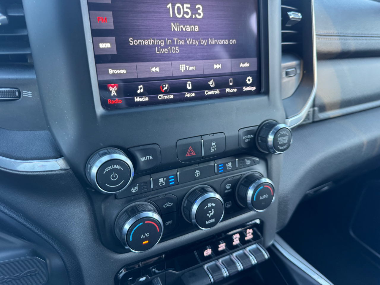 RAM 2500 Laramie Mega Cab 4WD 2020