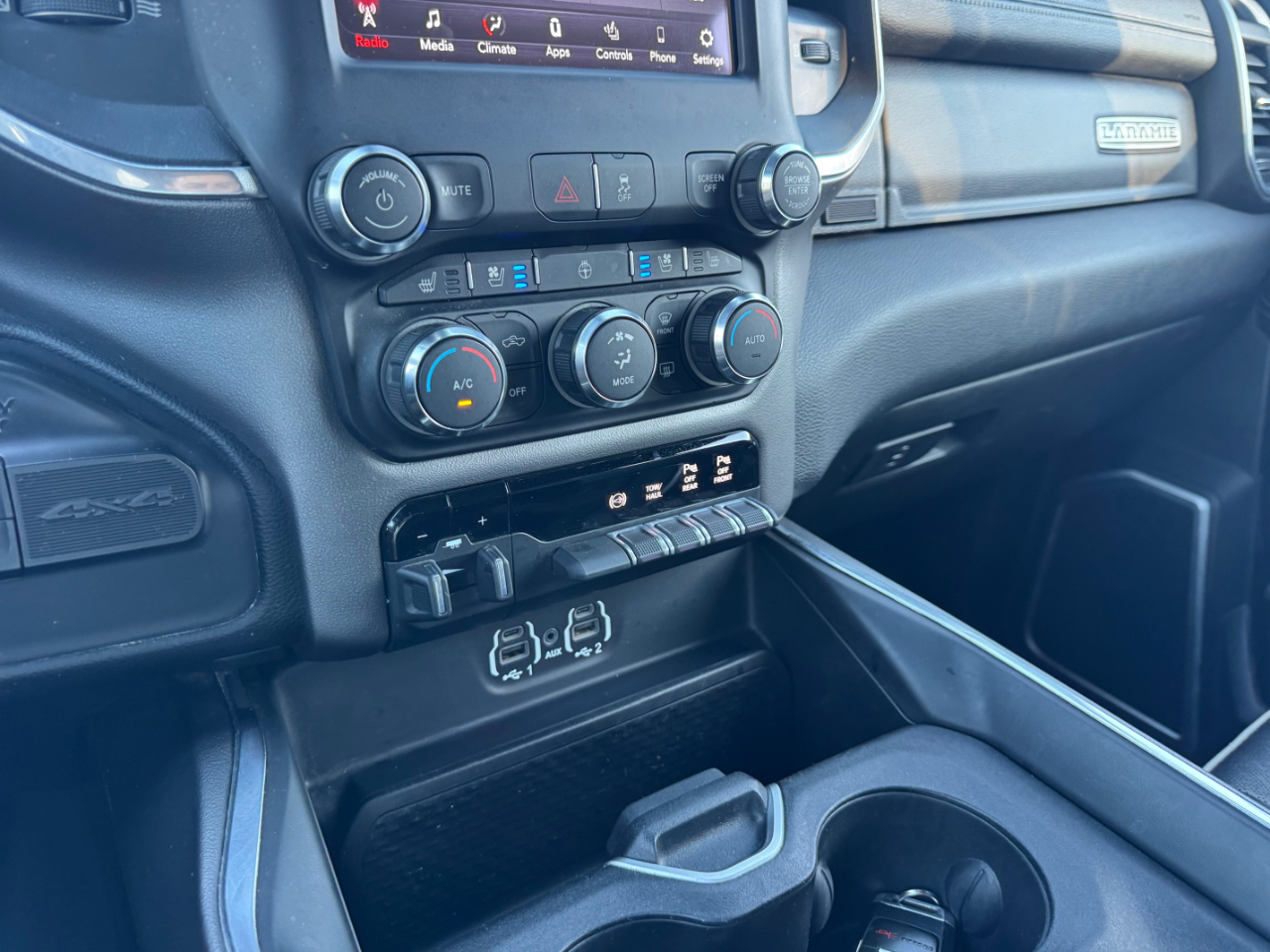 RAM 2500 Laramie Mega Cab 4WD 2020