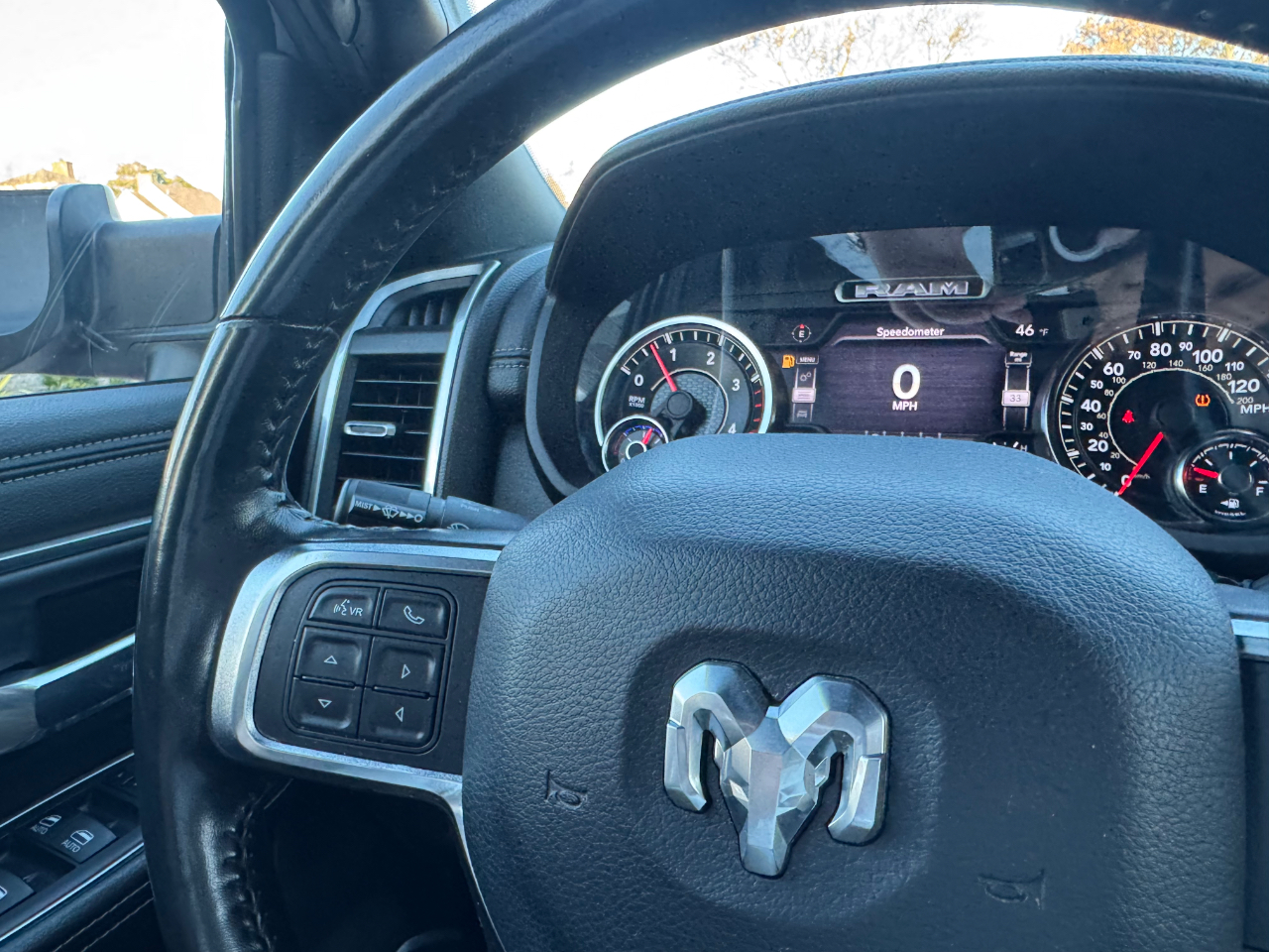 RAM 2500 Laramie Mega Cab 4WD 2020