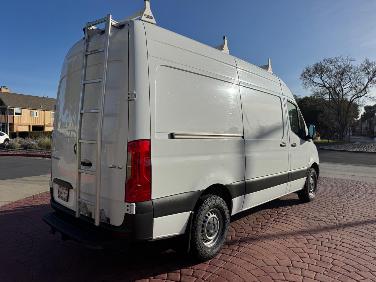 Mercedes-Benz Sprinter 2500 High Roof 144-in. WB 2020