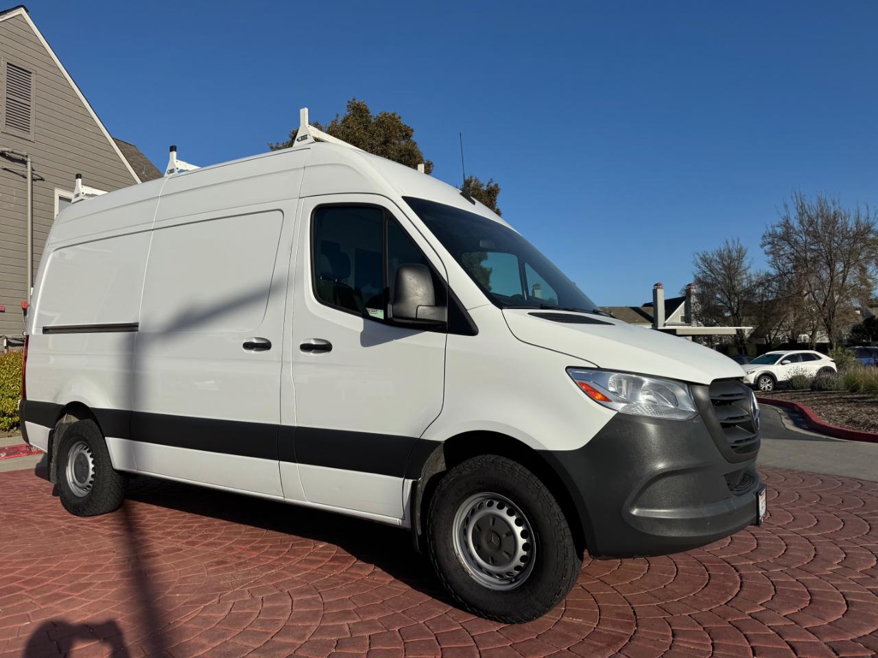 Mercedes-Benz Sprinter 2500 High Roof 144-in. WB 2020