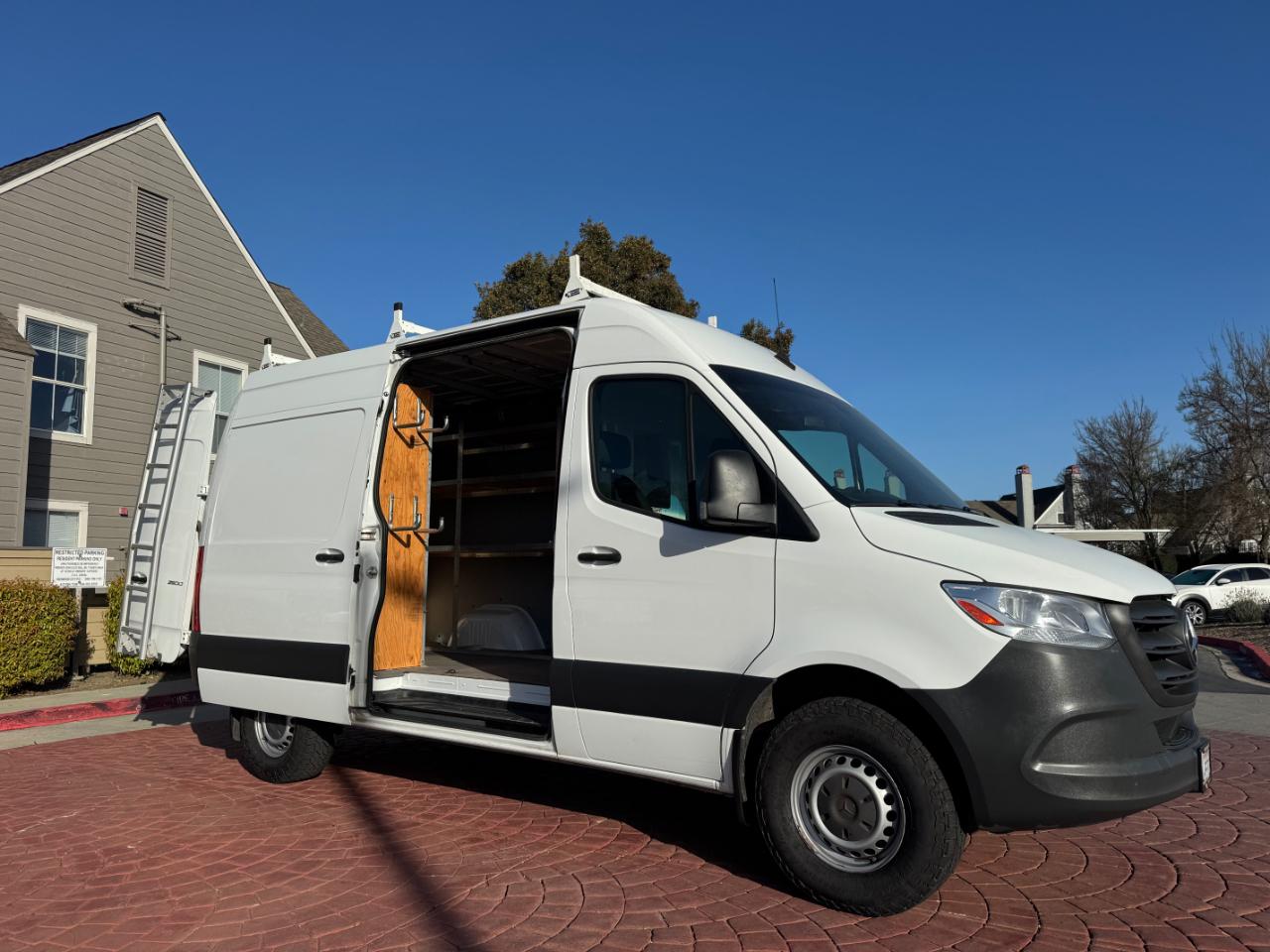 Mercedes-Benz Sprinter 2500 High Roof 144-in. WB 2020
