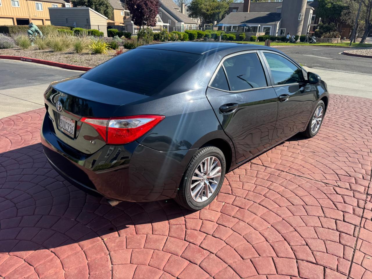 Toyota Corolla LE 2015