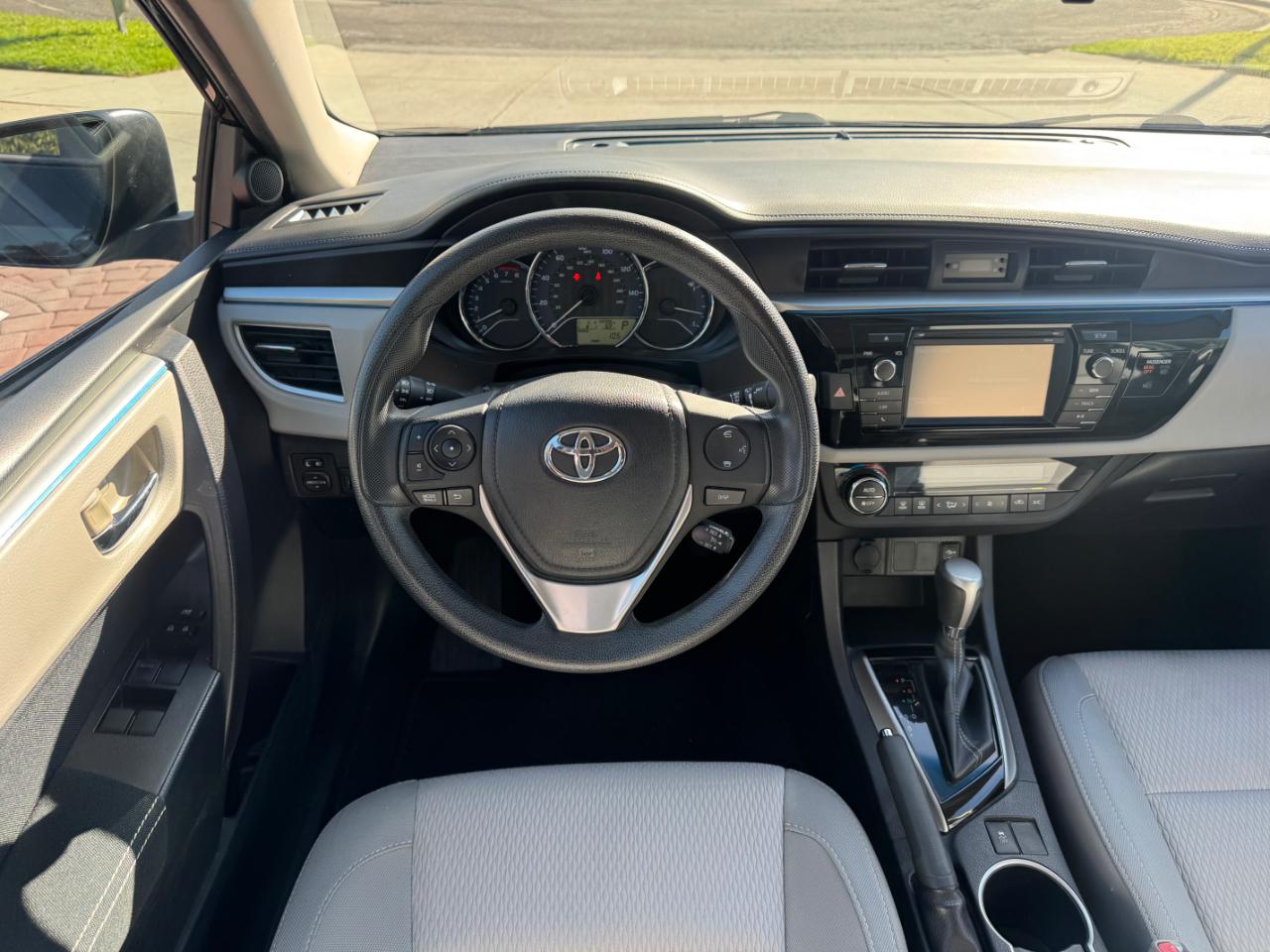 Toyota Corolla LE 2015
