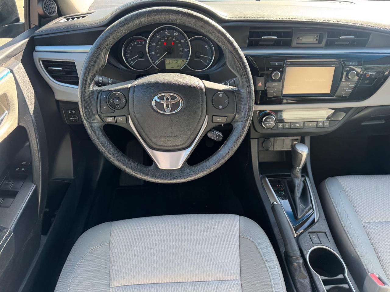 Toyota Corolla LE 2015