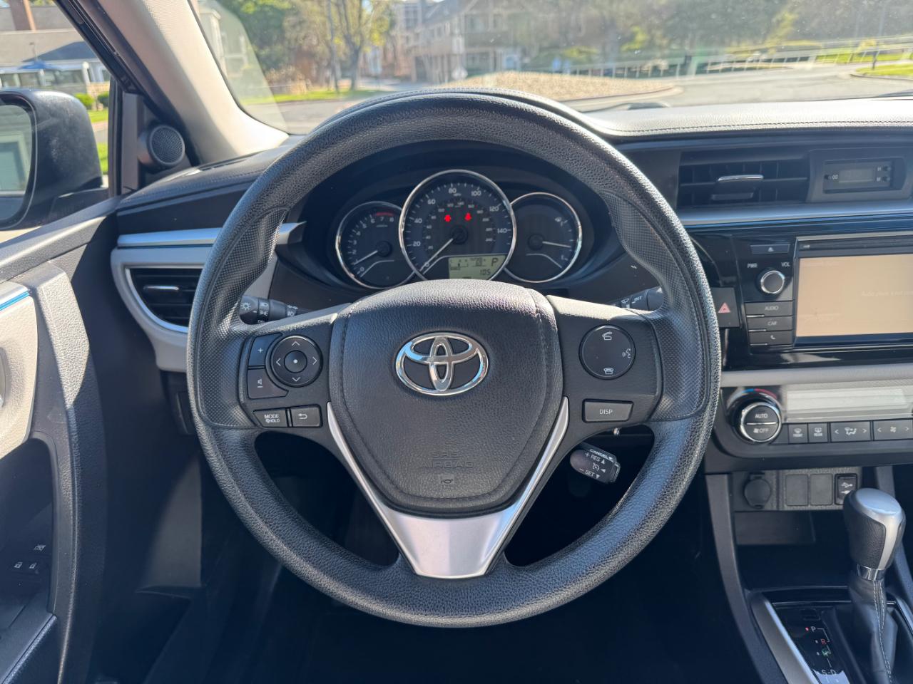 Toyota Corolla LE 2015