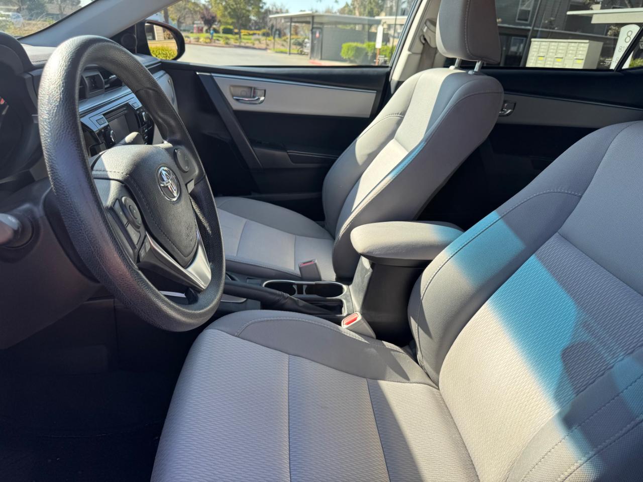 Toyota Corolla LE 2015