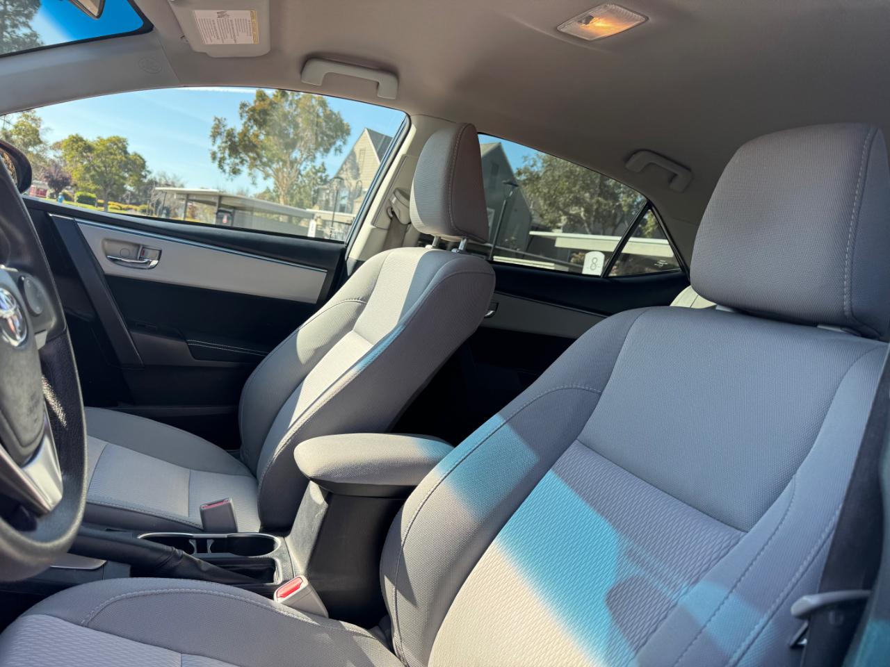 Toyota Corolla LE 2015