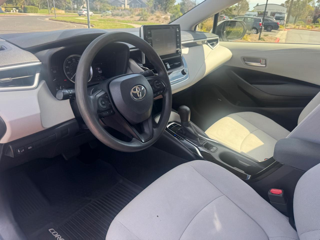 Toyota Corolla LE 2020