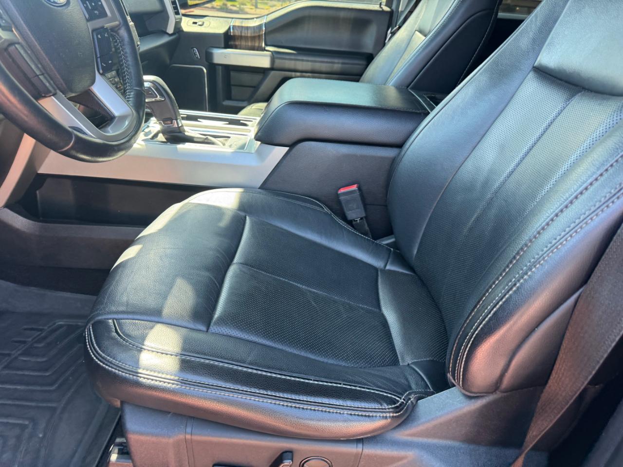 Ford F-150 Lariat SuperCrew 5.5-ft. Bed 4WD 2020