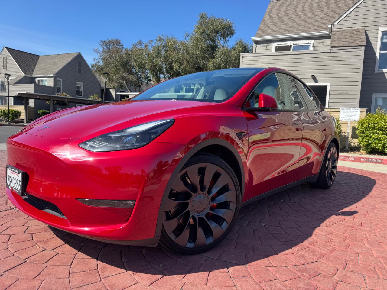 2023 Tesla Model Y Performance