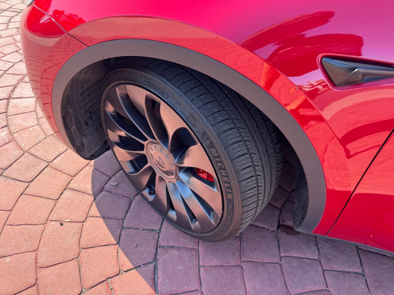 Tesla Model Y Performance 2023