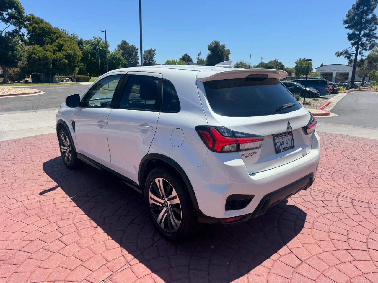 Mitsubishi Outlander Sport 2.0 ES CVT 2020