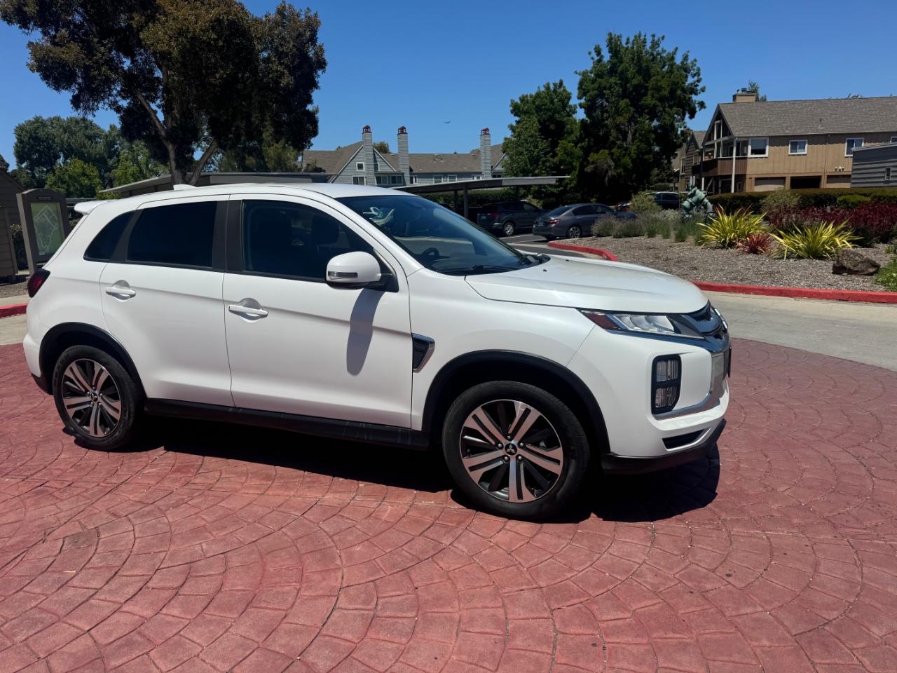 Mitsubishi Outlander Sport 2.0 ES CVT 2020