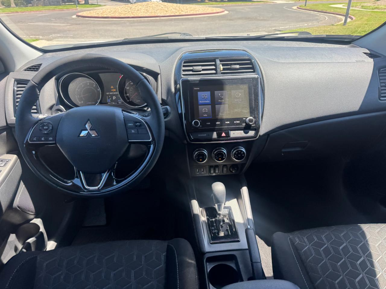 Mitsubishi Outlander Sport 2.0 ES CVT 2020