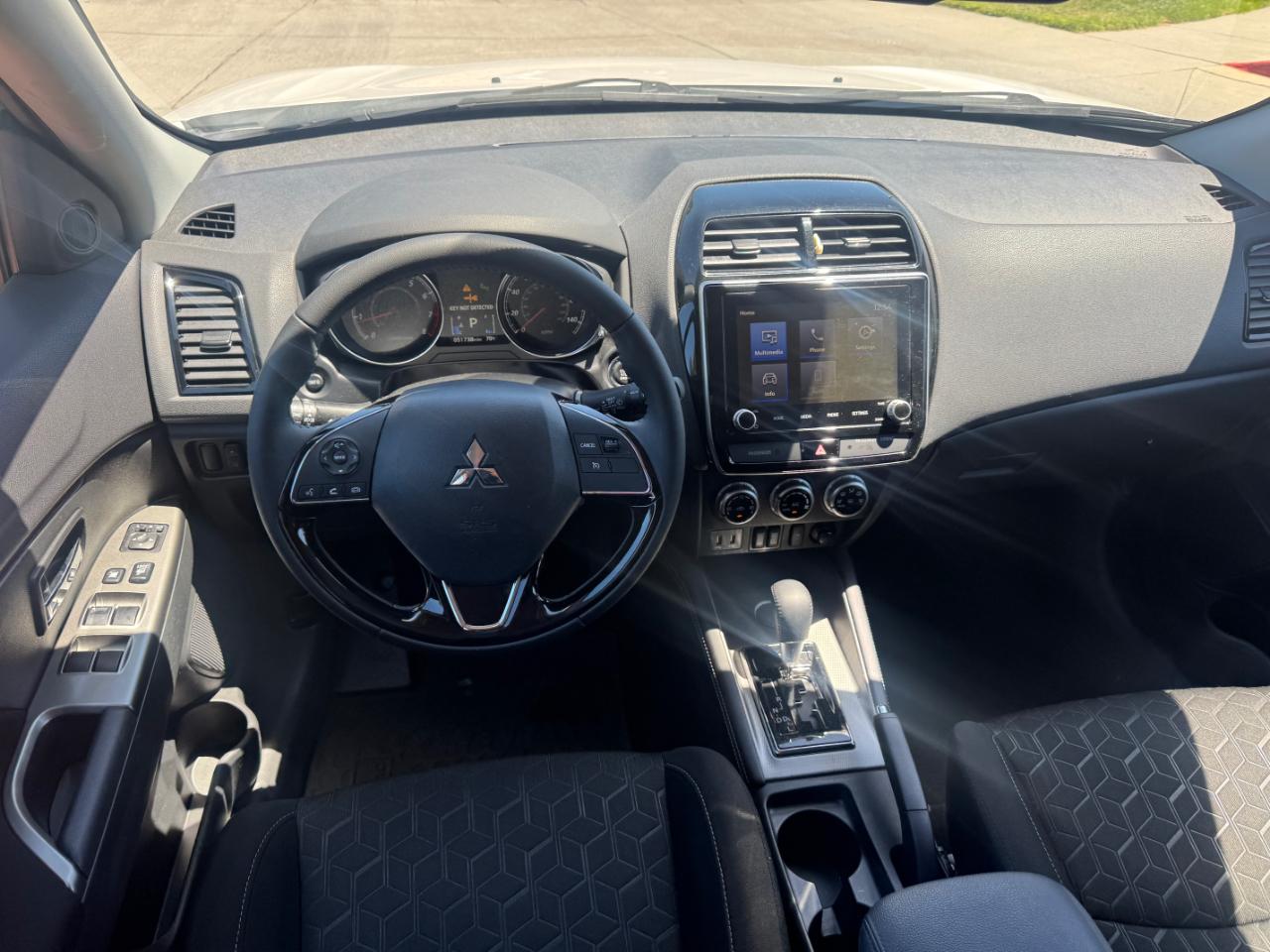 Mitsubishi Outlander Sport 2.0 ES CVT 2020