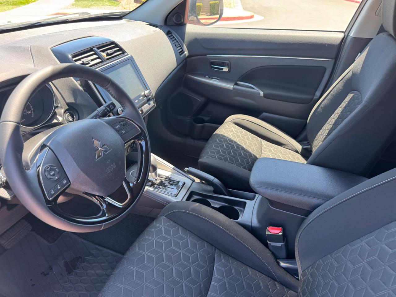 Mitsubishi Outlander Sport 2.0 ES CVT 2020