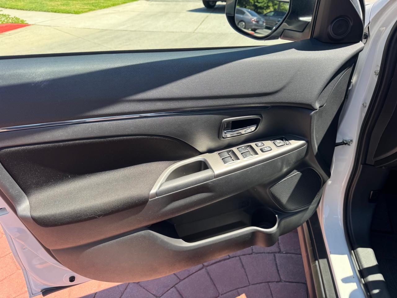 Mitsubishi Outlander Sport 2.0 ES CVT 2020