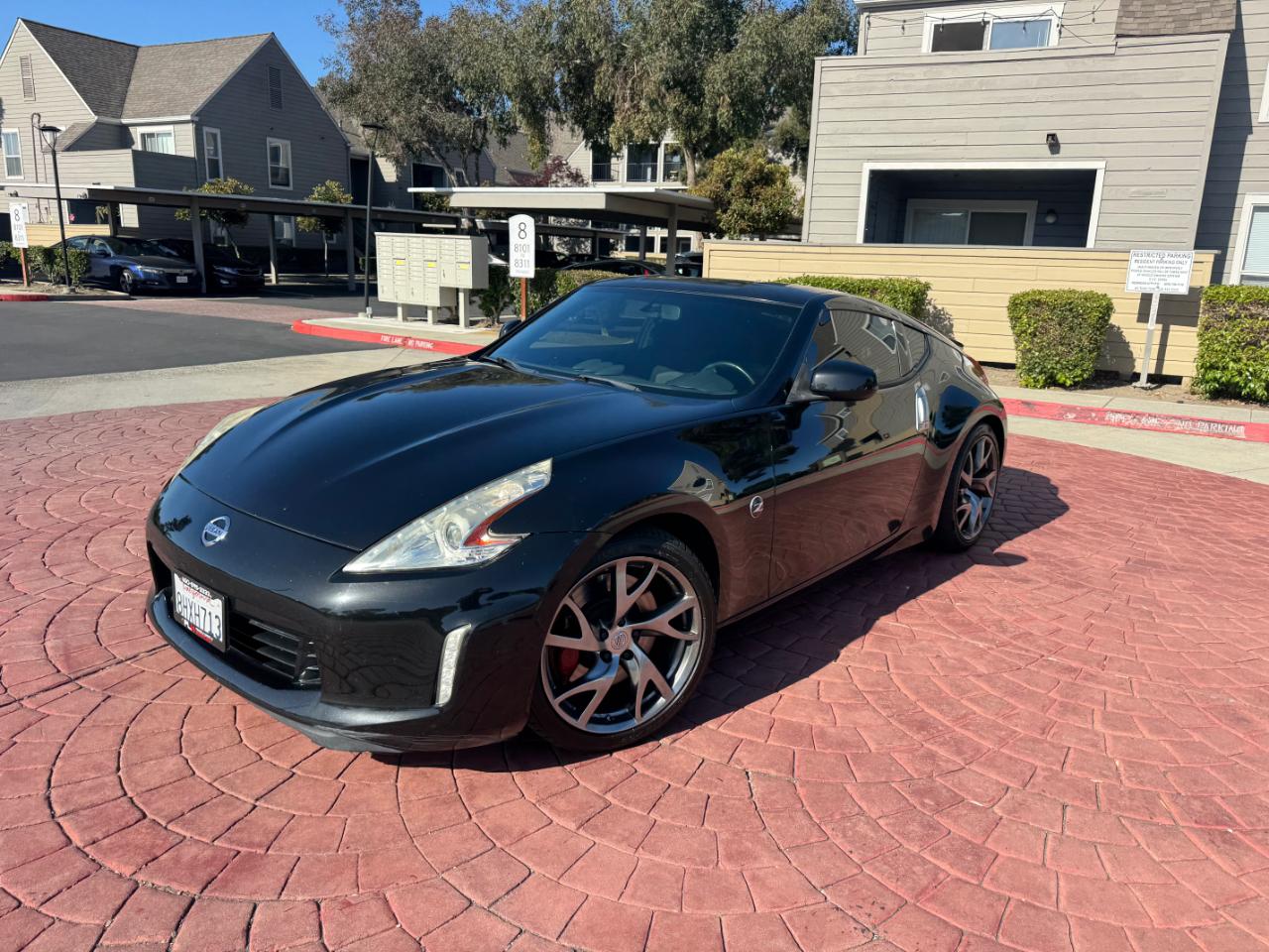 Nissan Z 370Z Coupe Touring 6MT 2014