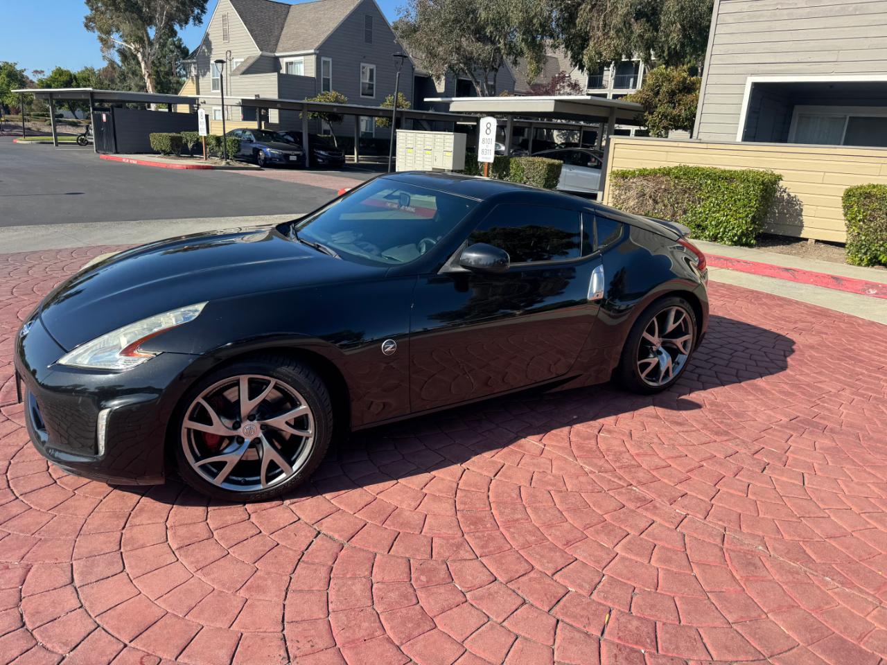 Nissan Z 370Z Coupe Touring 6MT 2014