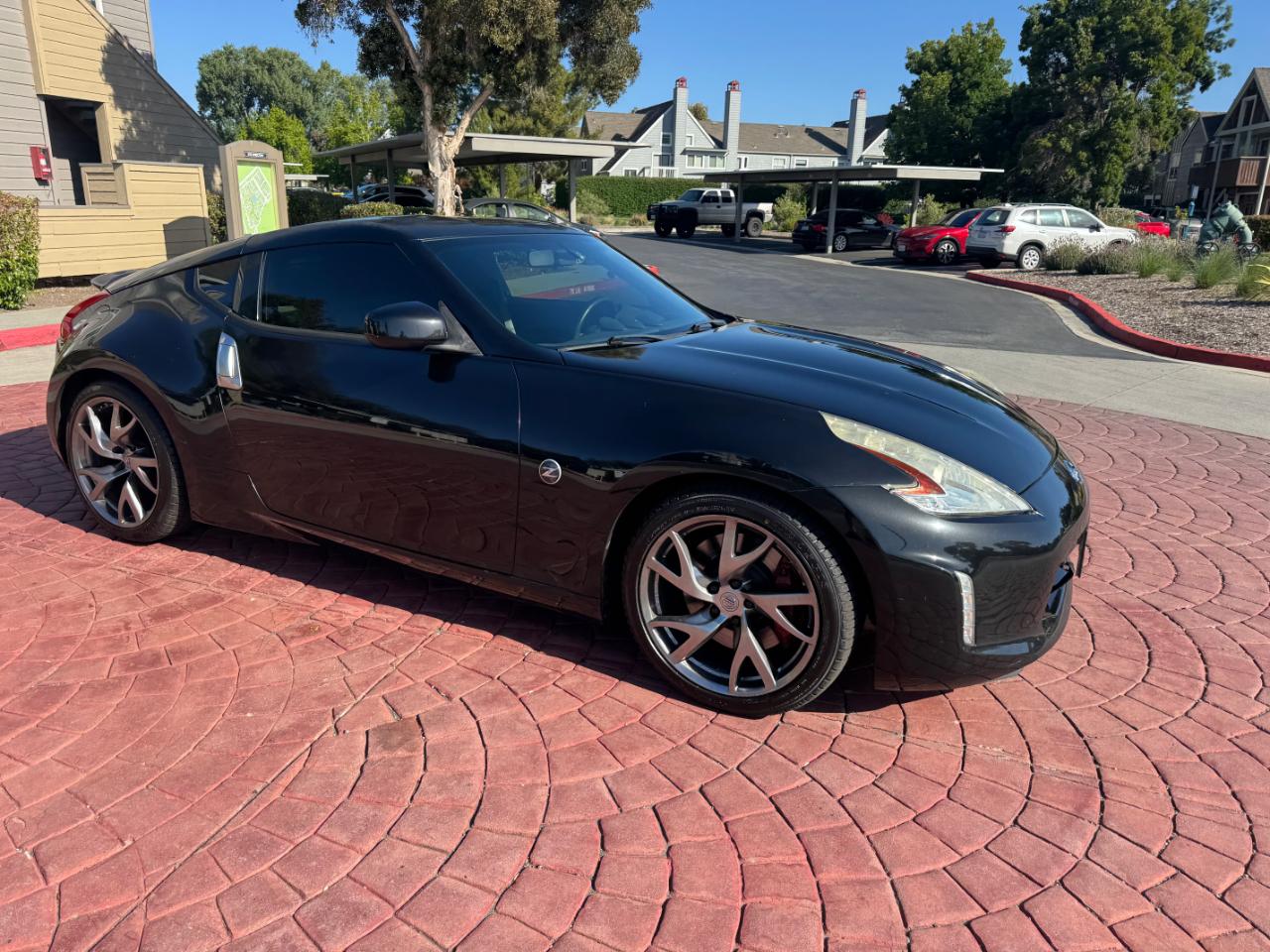 Nissan Z 370Z Coupe Touring 6MT 2014
