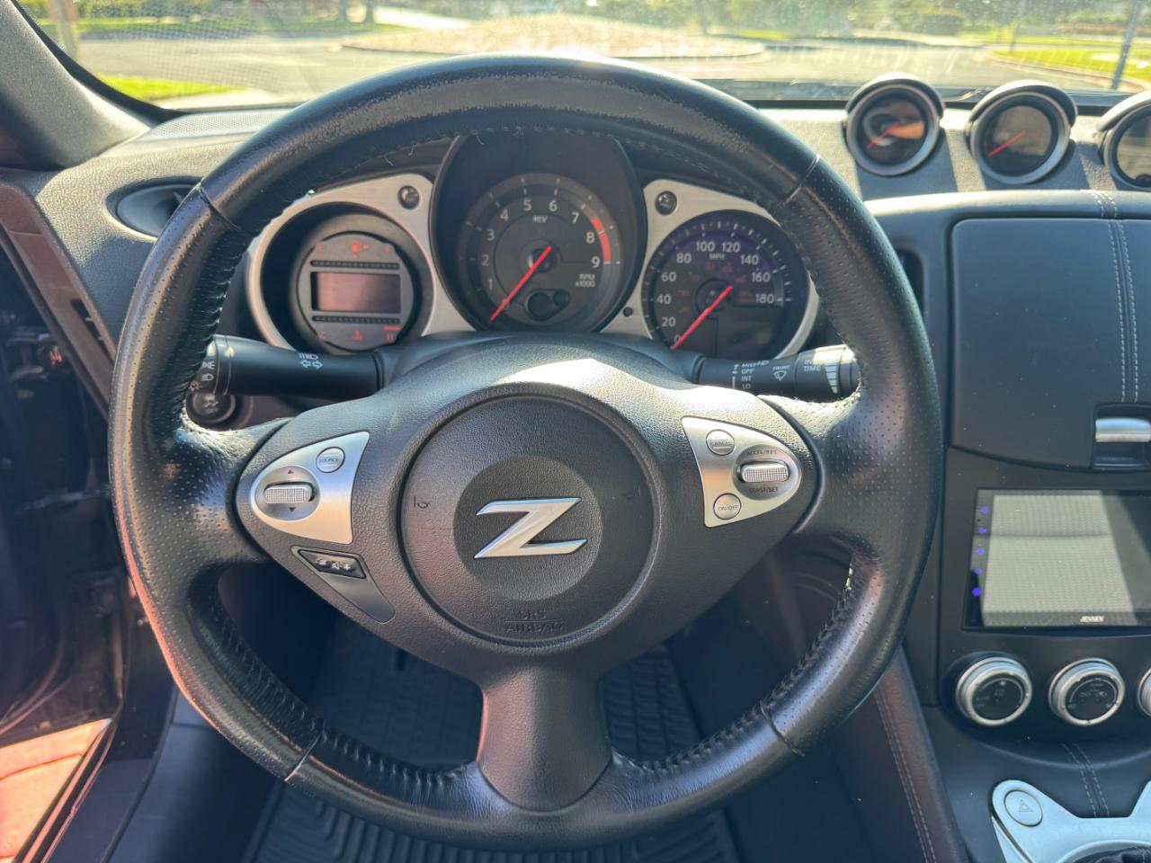 Nissan Z 370Z Coupe Touring 6MT 2014