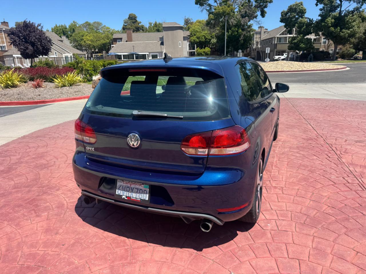 Volkswagen GTI 2-door 2012