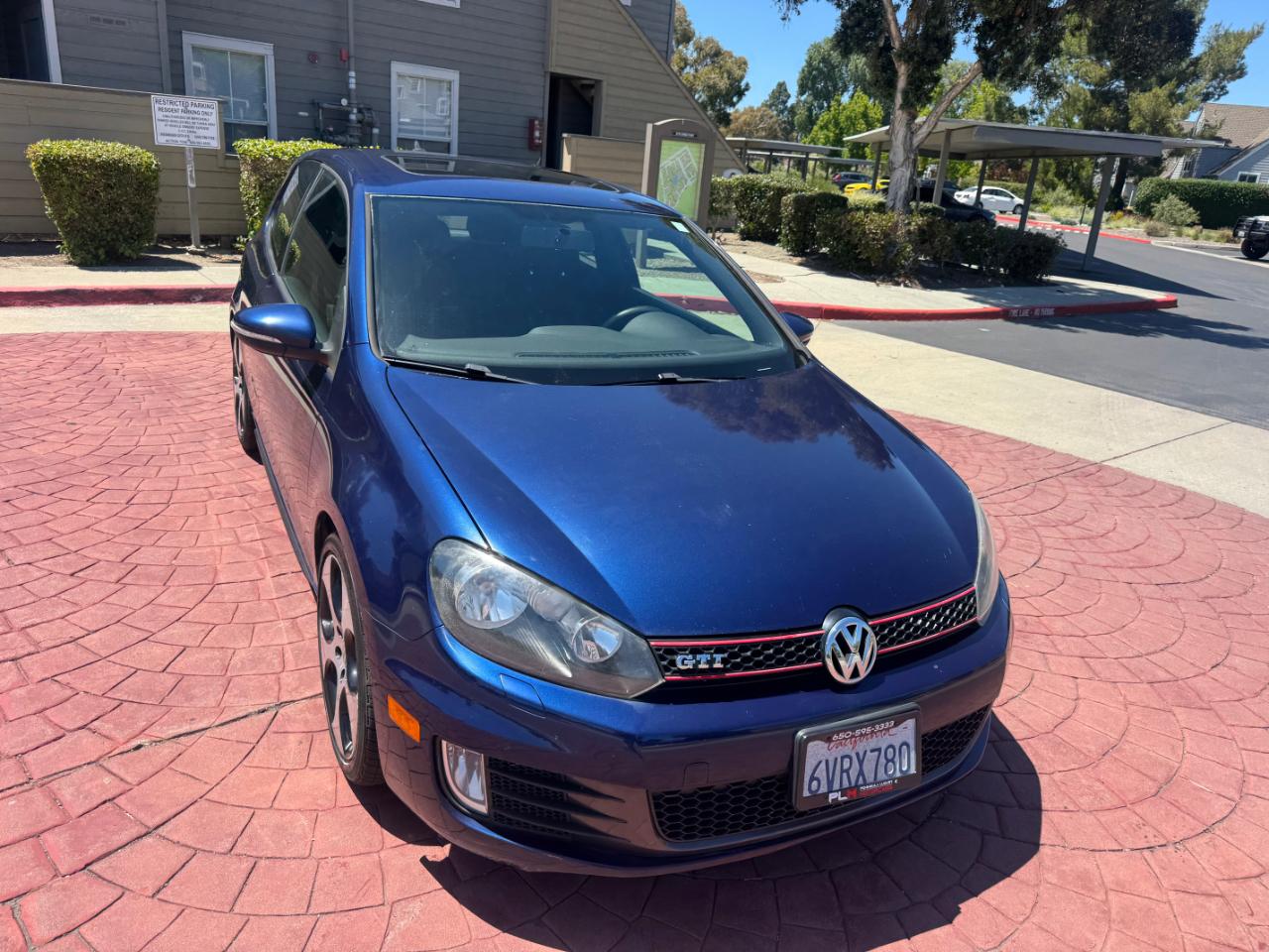 Volkswagen GTI 2-door 2012