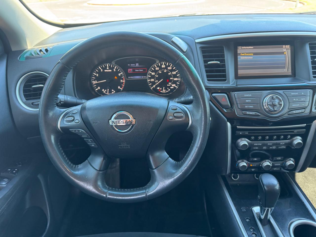 Nissan Pathfinder SV 4WD 2016