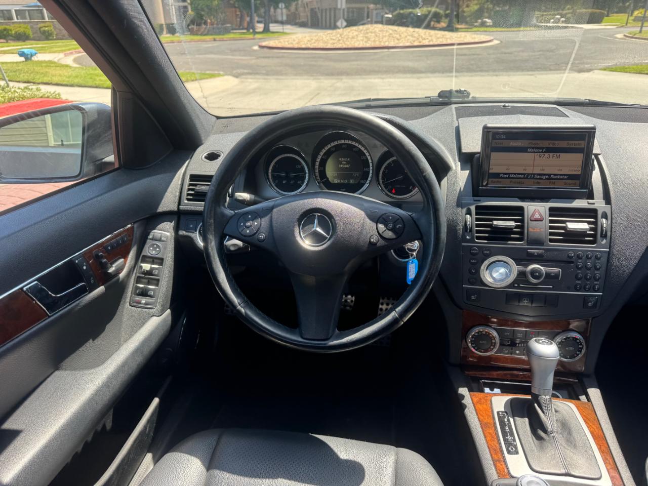 Mercedes-Benz C-Class C300 Luxury Sedan 2011