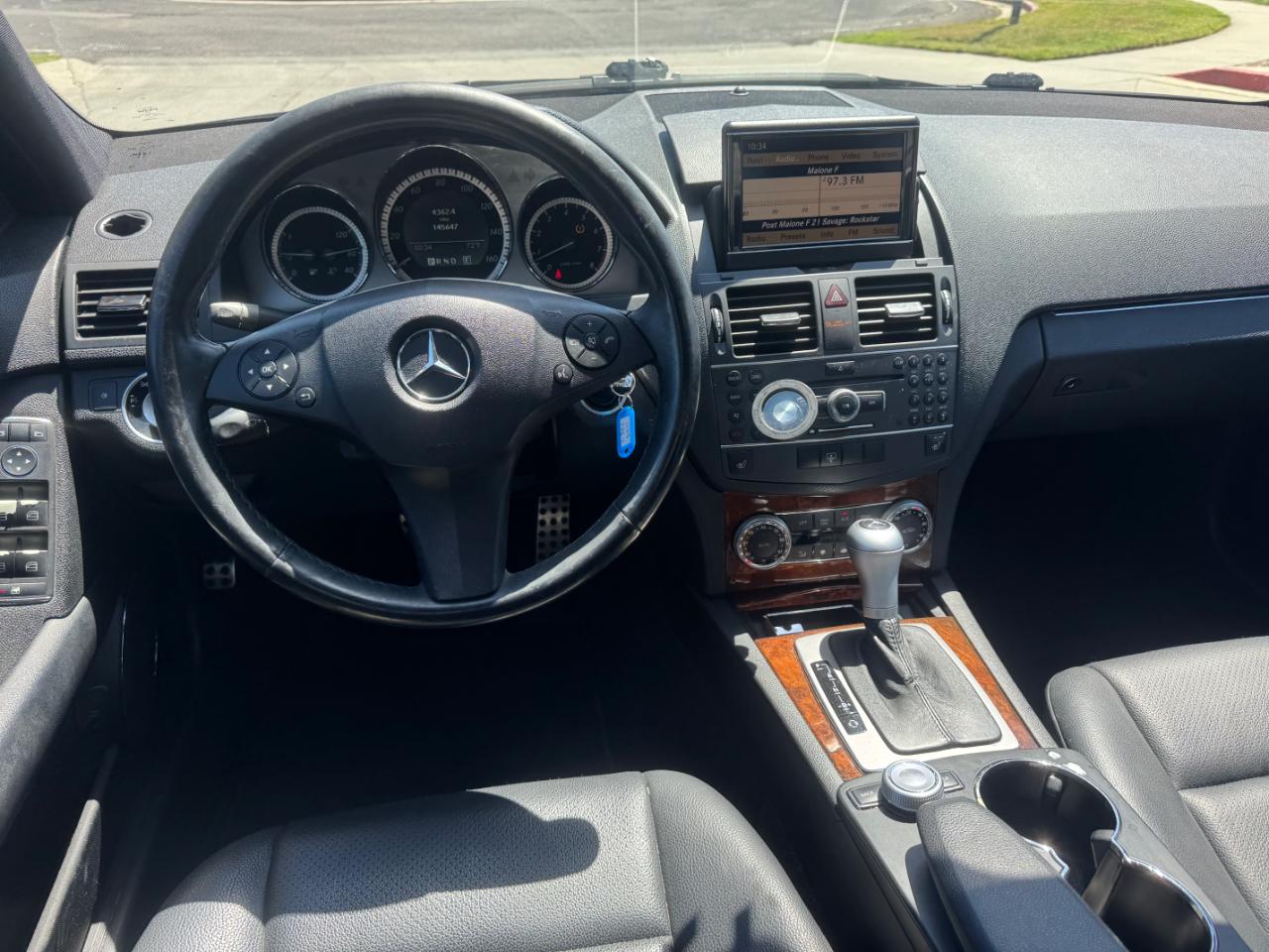 Mercedes-Benz C-Class C300 Luxury Sedan 2011